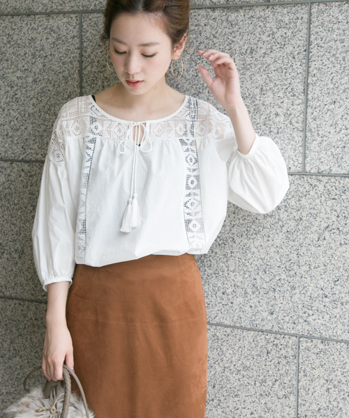 URBAN RESEARCH（アーバンリサーチ）の「幾何レース切替ブラウス（シャツ/ブラウス・レディース・ボルドー/オフホワイト/ブラック・FREE）」の2枚目の写真