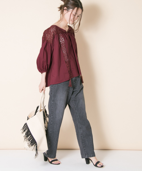 URBAN RESEARCH（アーバンリサーチ）の「幾何レース切替ブラウス（シャツ/ブラウス・レディース・ボルドー/オフホワイト/ブラック・FREE）」の7枚目の写真