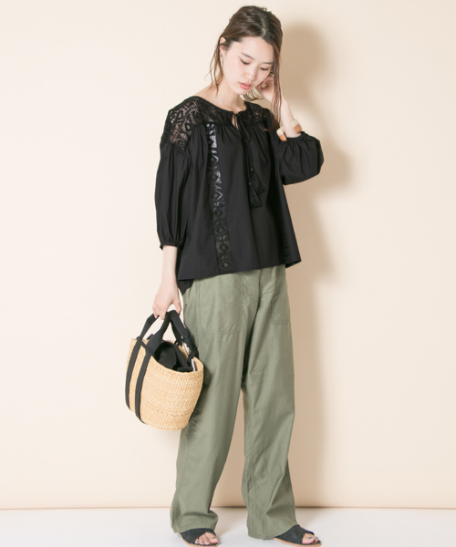 URBAN RESEARCH（アーバンリサーチ）の「幾何レース切替ブラウス（シャツ/ブラウス・レディース・ボルドー/オフホワイト/ブラック・FREE）」の10枚目の写真