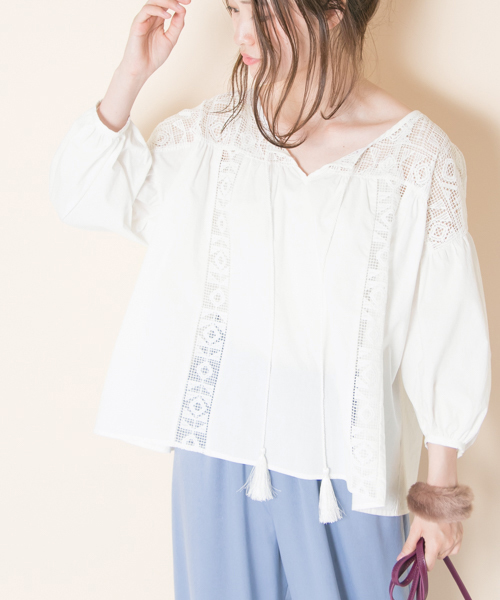 URBAN RESEARCH（アーバンリサーチ）の「幾何レース切替ブラウス（シャツ/ブラウス・レディース・ボルドー/オフホワイト/ブラック・FREE）」の12枚目の写真