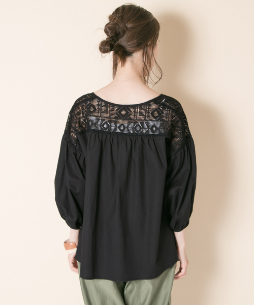 URBAN RESEARCH（アーバンリサーチ）の「幾何レース切替ブラウス（シャツ/ブラウス・レディース・ボルドー/オフホワイト/ブラック・FREE）」の17枚目の写真