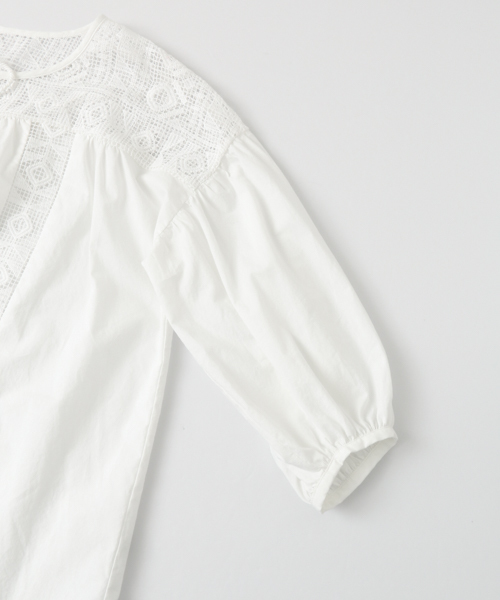 URBAN RESEARCH（アーバンリサーチ）の「幾何レース切替ブラウス（シャツ/ブラウス・レディース・ボルドー/オフホワイト/ブラック・FREE）」の20枚目の写真