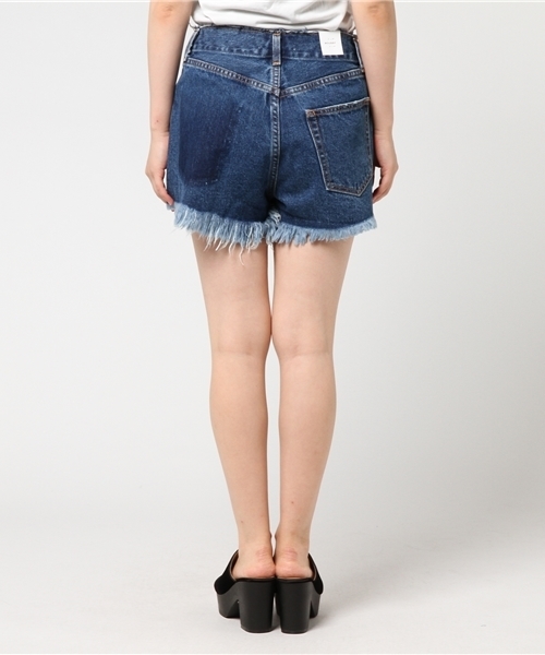 MOUSSY（マウジー）の「NO WAIST DENIM SHORTS（デニムパンツ・レディース・ブルー/ライトブルー/ワンウォッシュ・0/1/2）」の11枚目の写真