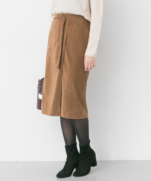 URBAN RESEARCH（アーバンリサーチ）の「サテンムースタックスカート（スカート・レディース・ネイビー/カーキ/キャメル・FREE）」の8枚目の写真