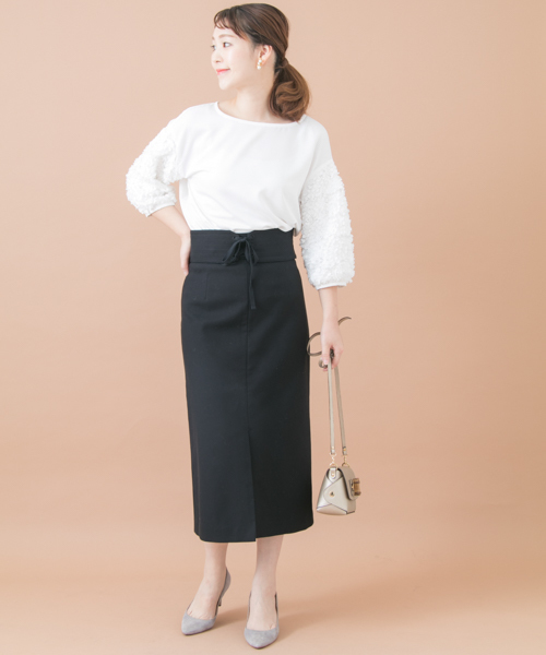 URBAN RESEARCH ROSSO WOMEN（アーバンリサーチ　ロッソ）の「ベルト付きタイトスカート（スカート・レディース・ベージュ/ブラック・36/38）」の8枚目の写真