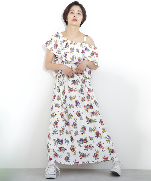 FREE'S MART（フリーズマート）の「ブーケフラワー柄ロングスカート（スカート・レディース・ホワイト系その他/ダークネイビー・FREE）」の4枚目の写真