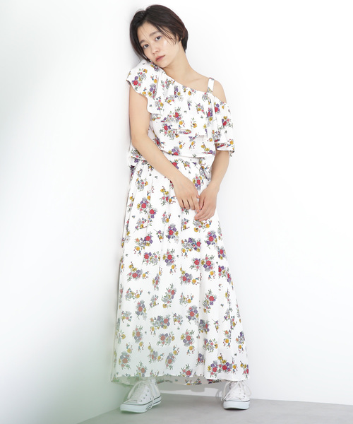 FREE'S MART（フリーズマート）の「ブーケフラワー柄ロングスカート（スカート・レディース・ホワイト系その他/ダークネイビー・FREE）」の8枚目の写真