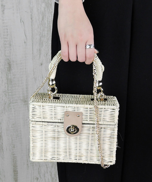 minia（ミニア）の「ミニトランクバスケット ＜ ショルダー＆ハンド２WAY ＞　[ minia ]（ハンドバッグ・レディース・ブラック/アイボリー/ベージュ・FREE）」の14枚目の写真