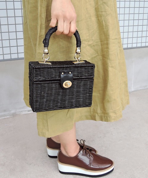 minia（ミニア）の「ミニトランクバスケット ＜ ショルダー＆ハンド２WAY ＞　[ minia ]（ハンドバッグ・レディース・ブラック/アイボリー/ベージュ・FREE）」の17枚目の写真