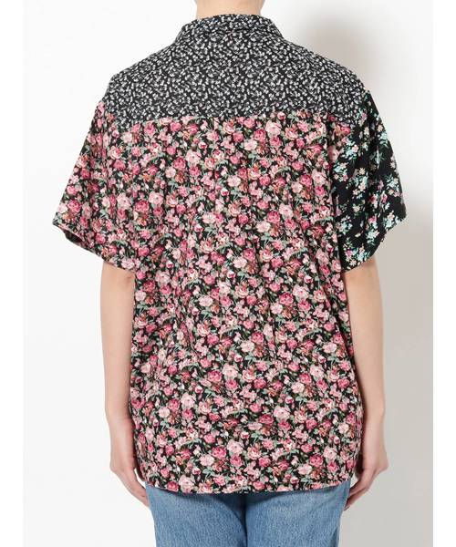 jouetie（ジュエティ）の「クレイジーパターンオーバーシャツ（シャツ/ブラウス・レディース・ブラック/レッド/ピンク・MEDIUM）」の7枚目の写真