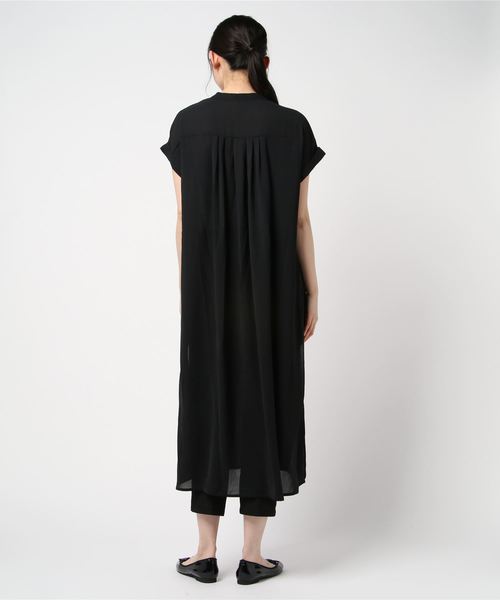n'ee-ne（ネーネ）の「ロングスリットワンピースシャツ（シャツワンピース・レディース・ブラック/ベージュ/オフホワイト/ミント・M）」の20枚目の写真