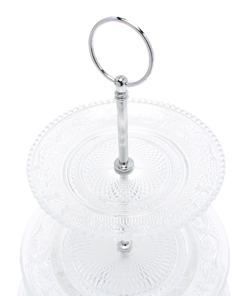 salut!（サリュ!）の「3段ｹｰｷｽﾀﾝﾄﾞ（キッチンツール・クリア・FREE）」の3枚目の写真