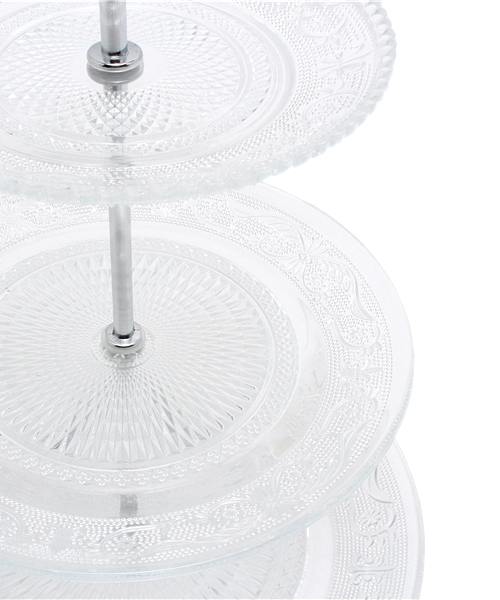 salut!（サリュ!）の「3段ｹｰｷｽﾀﾝﾄﾞ（キッチンツール・クリア・FREE）」の4枚目の写真