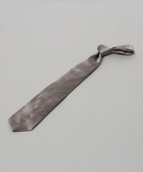 BEAMS F（ビームスエフ）の「【ビームスの百名品】JOHN COMFORT / サテン ソリッド ネクタイ（ネクタイ・メンズ・ラベンダー/サックスブルー/ネイビー/ブルー系その他3/グレー/チャコールグレー/ブラック/シルバー/クリーム・ONE SIZE）」の3枚目の写真