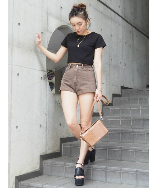 EVRIS（エヴリス）の「BASIC ショートデニムパンツ（デニムパンツ・レディース・ブラック/ブラウン/カーキ・SMALL/MEDIUM）」の8枚目の写真