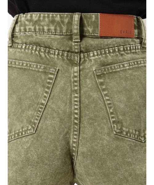 EVRIS（エヴリス）の「BASIC ショートデニムパンツ（デニムパンツ・レディース・ブラック/ブラウン/カーキ・SMALL/MEDIUM）」の19枚目の写真