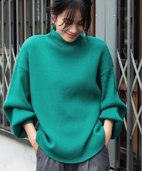 coca（coca）（コカ）の「＼新色登場／袖ボリュームニットトップス（ニット/セーター・レディース・ネイビー/グリーン/グレー/ベージュ/パープル/エメラルド/ダークグリーン/ブルー/ブラック/アイボリー/オレンジ/ピンク/ライトピンク/カーキ/ダークベージュ・ONE SIZE/L/M）」の6枚目の写真