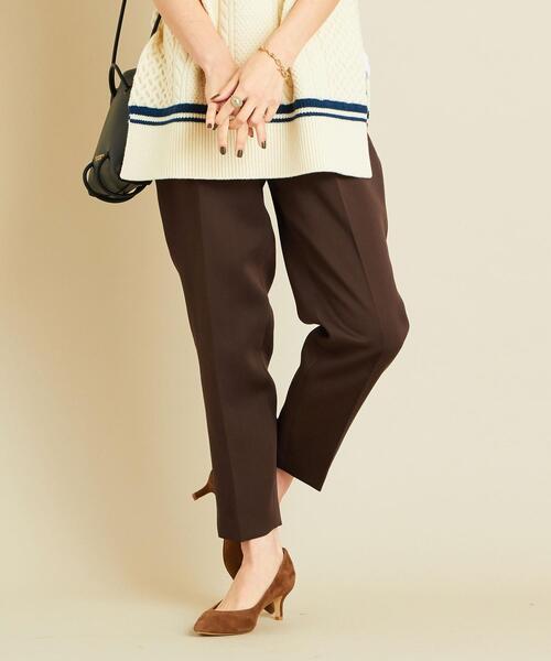 BEAUTY&YOUTH UNITED ARROWS(ビューティーアンドユースユナイテッドアローズ)の「BY∴ サテンタックテーパードパンツ о(その他パンツ・レディース・ダークブラウン/ブラック/オリーブ・LARGE/SMALL/MEDIUM)」の14枚目の写真