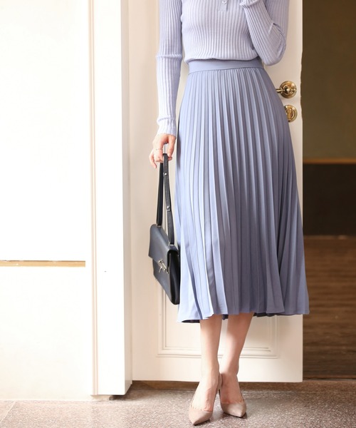 SAISON DE PAPILLON（セゾンドパピヨン）の「バックゴムロングプリーツスカート（スカート・レディース・ブラック/ベージュ/カーキ/ピンク/アイボリー/ブルー・S/M/L/XL）」の5枚目の写真