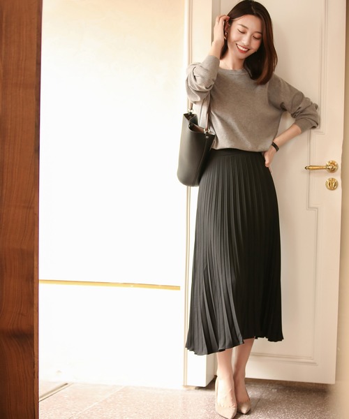 SAISON DE PAPILLON（セゾンドパピヨン）の「バックゴムロングプリーツスカート（スカート・レディース・ブラック/ベージュ/カーキ/ピンク/アイボリー/ブルー・S/M/L/XL）」の21枚目の写真