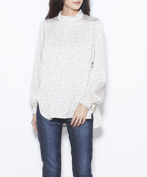 Tiara(ティアラ)の「ランダムピンドットハイネックブラウス(シャツ/ブラウス・レディース・アイボリー/ブラック/グレー・FREE)」の11枚目の写真