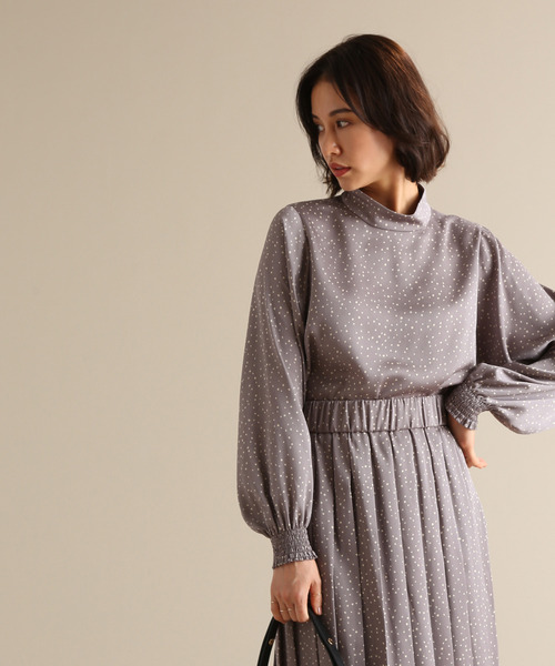 Tiara(ティアラ)の「ランダムピンドットハイネックブラウス(シャツ/ブラウス・レディース・アイボリー/ブラック/グレー・FREE)」の13枚目の写真