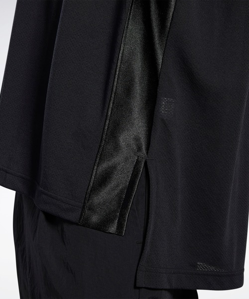 Reebok（リーボック）の「eightyone Tシャツ （Tシャツ/カットソー・メンズ・ブラック/ダークパープル・LARGE/MEDIUM/X-LARGE/SMALL/XX-LARGE/XXX-LARGE/X-SMALL）」の4枚目の写真