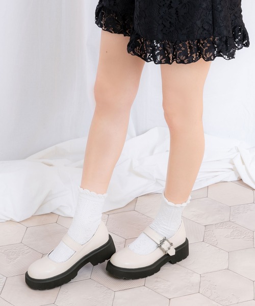 DearMyLoveRose（ディアマイラブローズ）の「スクエアトゥアンティーク風バックルパンプス（パンプス・レディース・ブラック/クリアブラック/ベージュ・24.5cm/23.5cm/23cm/25cm/25.5cm/24cm/22.5cm）」の10枚目の写真