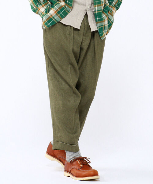 BEAMS PLUS(ビームスプラス)の「BEAMS PLUS / 2プリーツ リネンパンツ(その他パンツ・メンズ・ベージュ/ネイビー/オリーブ・LARGE/X-LARGE/X-SMALL/MEDIUM/SMALL)」の19枚目の写真
