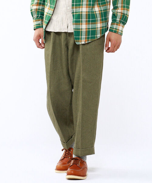 BEAMS PLUS(ビームスプラス)の「BEAMS PLUS / 2プリーツ リネンパンツ(その他パンツ・メンズ・ベージュ/ネイビー/オリーブ・LARGE/X-LARGE/X-SMALL/MEDIUM/SMALL)」の20枚目の写真