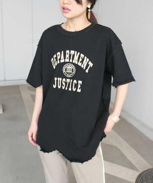 コットンジャージー Tシャツ ダメージ加工 ロゴプリント入り δ MASONPRINCE（メイソンプリンス）の「オーバーサイズ ダメージ