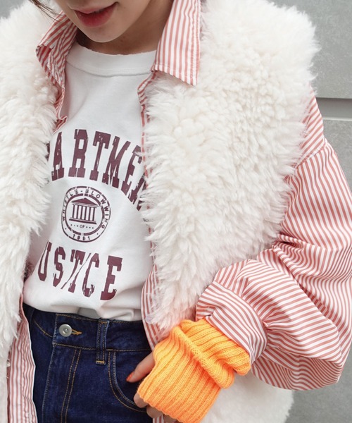 CORNERS（コーナーズ）の「ダメージ加工カレッジロゴプリントTシャツ（Tシャツ/カットソー・レディース・ホワイト×レッド/ホワイト×グリーン/ライトベージュ/ブルー/ブラック・M）」の7枚目の写真