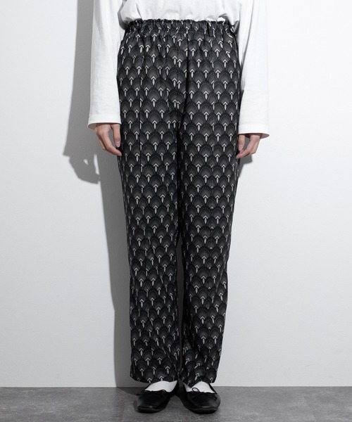 kutir(クティール)の「【ウエストゴム仕様!】アールデコイージースラックスパンツ(その他パンツ・レディース・ブラック系その他/オレンジ系その他・SMALL/MEDIUM/LARGE)」の10枚目の写真