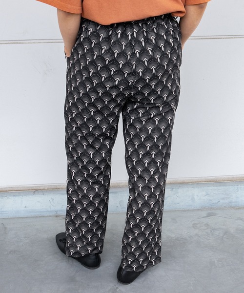 kutir(クティール)の「【ウエストゴム仕様!】アールデコイージースラックスパンツ(その他パンツ・レディース・ブラック系その他/オレンジ系その他・SMALL/MEDIUM/LARGE)」の3枚目の写真