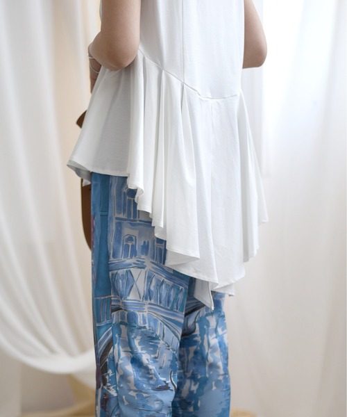 LHELBIE(レルビエ)の「フレアデザインカットトップス(Tシャツ/カットソー・レディース・ブラック/オフホワイト/ターコイズブルー・M)」の10枚目の写真