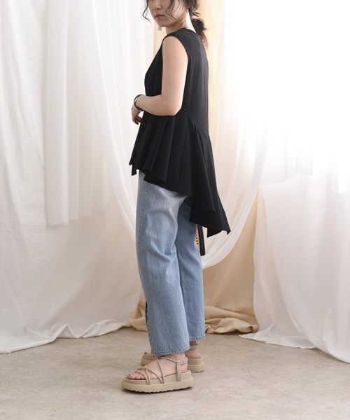 LHELBIE(レルビエ)の「フレアデザインカットトップス(Tシャツ/カットソー・レディース・ブラック/オフホワイト/ターコイズブルー・M)」の13枚目の写真