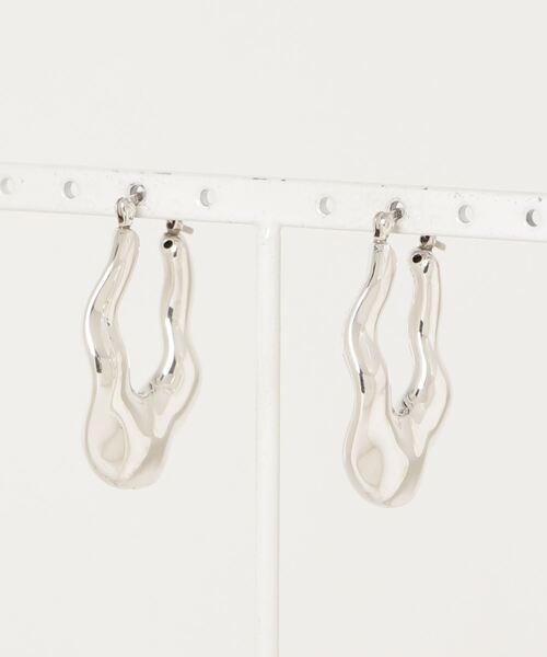 YArKA（ヤーカ）の「【YArKA/ヤーカ】silver925 more nuance U pierce[nui2]/モアニュアンスU型ピアス シルバー925（ピアス（両耳用）・レディース・シルバー・FREE）」の7枚目の写真