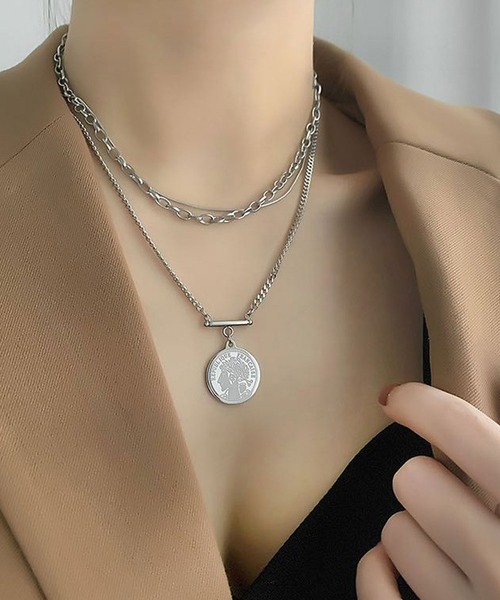 Ree&Mee（リーアンドミー）の「Ree＆Mee アンティーク 3連コイン ネックレス（ネックレス・メンズ・シルバー・FREE）」の11枚目の写真