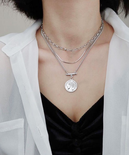 Ree&Mee（リーアンドミー）の「Ree＆Mee アンティーク 3連コイン ネックレス（ネックレス・メンズ・シルバー・FREE）」の8枚目の写真