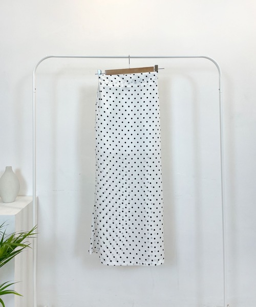 CEMONEMO（セモネモ）の「ドット マーメイド フレアスカート（スカート・レディース・ホワイト/ブラック・FREE）」の9枚目の写真