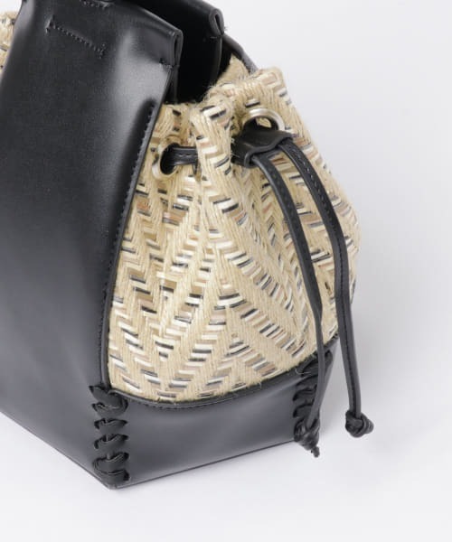 PROTCOL（プロトコル）の「PROTCOL　Hexagon Drawstring Bag（ハンドバッグ・レディース・ブラック系その他/グリーン系その他・FREE）」の15枚目の写真