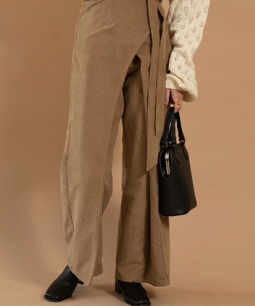 Amiur（エミレ）の「suede like wrap pants（その他パンツ