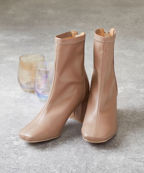 menue(メヌエ)の「スクエアトゥセンターシームブーツ(ブーツ・レディース・ブラック/ダークブラウン/ベージュ/アイボリー/グレイッシュベージュ/ミント・LL/3L/S/M/L/XS)」の5枚目の写真