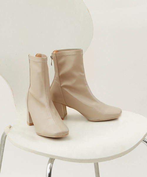 menue(メヌエ)の「スクエアトゥセンターシームブーツ(ブーツ・レディース・ブラック/ダークブラウン/ベージュ/アイボリー/グレイッシュベージュ/ミント・LL/3L/S/M/L/XS)」の6枚目の写真