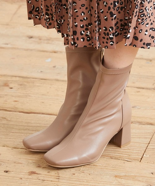 menue(メヌエ)の「スクエアトゥセンターシームブーツ(ブーツ・レディース・ブラック/ダークブラウン/ベージュ/アイボリー/グレイッシュベージュ/ミント・LL/3L/S/M/L/XS)」の10枚目の写真