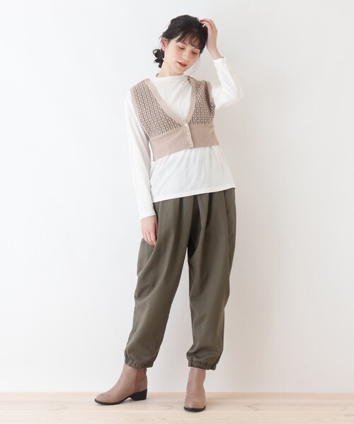 Cutie Blonde（キューティーブロンド）の「◆【S-L/2点セット】ニットビスチェ＋Tシャツ（Tシャツ/カットソー・レディース・ブラック系3/ブラック/ベージュ系3・01/03/02）」の7枚目の写真