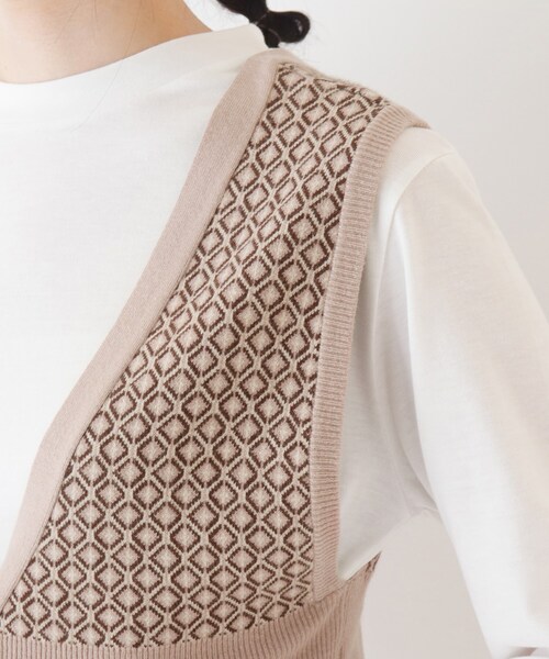 Cutie Blonde（キューティーブロンド）の「◆【S-L/2点セット】ニットビスチェ＋Tシャツ（Tシャツ/カットソー・レディース・ブラック系3/ブラック/ベージュ系3・01/03/02）」の12枚目の写真