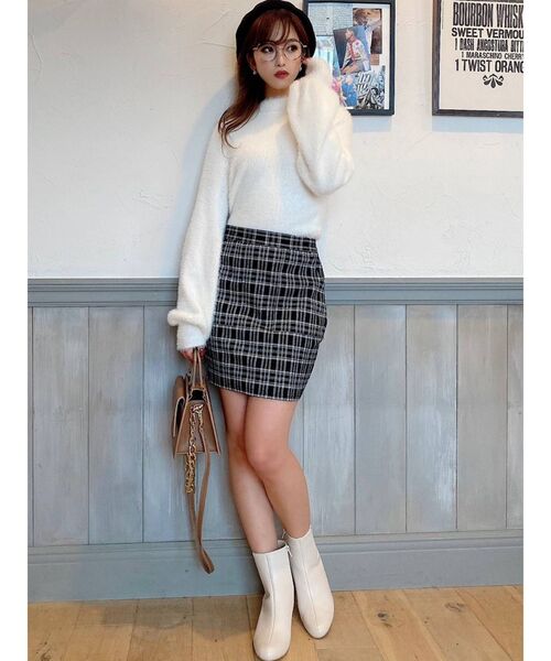 RESEXXY（リゼクシー）の「ハイネックシャギーニットトップス（ニット/セーター・レディース・ホワイト/ブラック/ベージュ・FREE）」の20枚目の写真