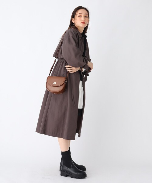 AG by aquagirl（エージーバイアクアガール）の「◆ひねりフラップミニショルダー（ショルダーバッグ・レディース・オフホワイト/キャメル/ブラウン系・00）」の7枚目の写真