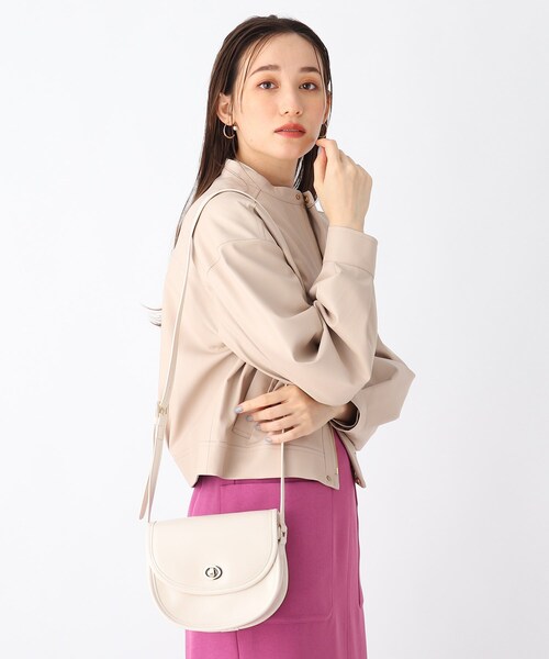 AG by aquagirl（エージーバイアクアガール）の「◆ひねりフラップミニショルダー（ショルダーバッグ・レディース・オフホワイト/キャメル/ブラウン系・00）」の12枚目の写真